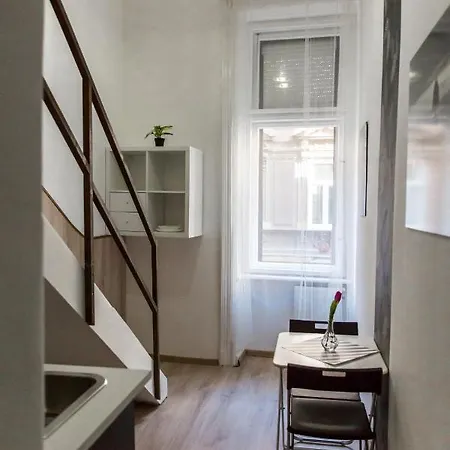 Appartamento Central Budget Lofts