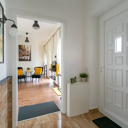King Street Center Apartment