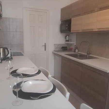 King Street Center Apartment