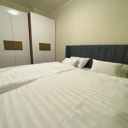 Diamond Apartment