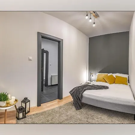 Apartment Spacious Luxury 2br In Downtown - Ora *