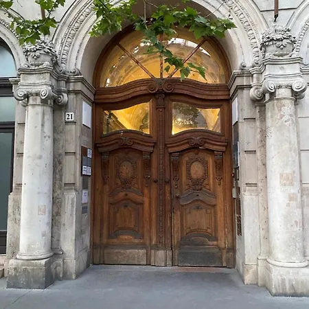 Hostel Center