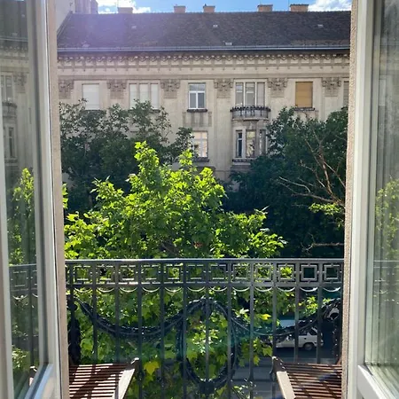 B16 Gellert Apartament Budapeszt