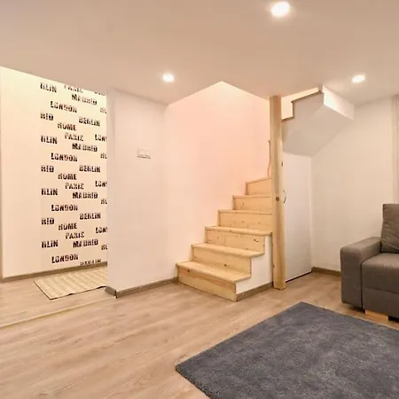 Apartment Cute Gallery Flat In Kiraly Street *