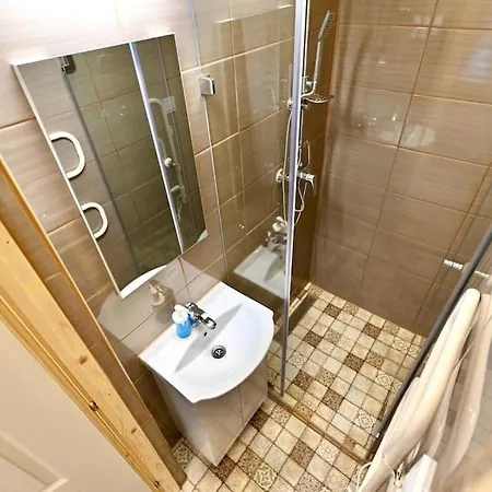 Cute Gallery Flat In Kiraly Street Apartment *