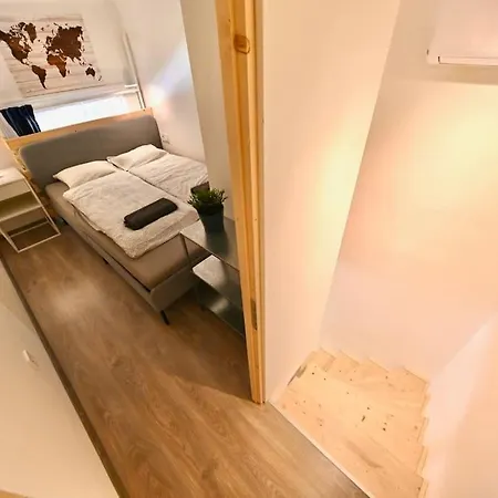 Apartment Cute Gallery Flat In Kiraly Street