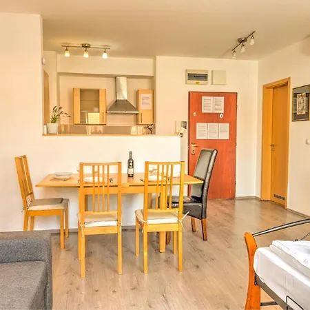 City Central Apartments *