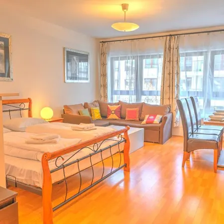 City Central Apartments *