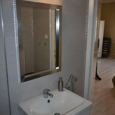 Kenyelmes Lakas Jo Helyen Apartment *