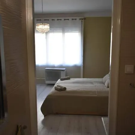 Apartment Kenyelmes Lakas Jo Helyen