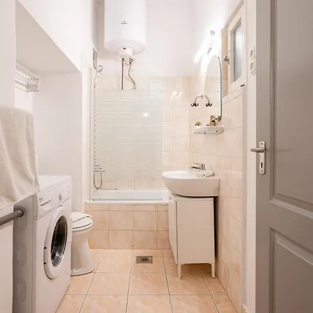 Apartment B8 - Grand Boulevard Cozy - Location By Bqa Budapest