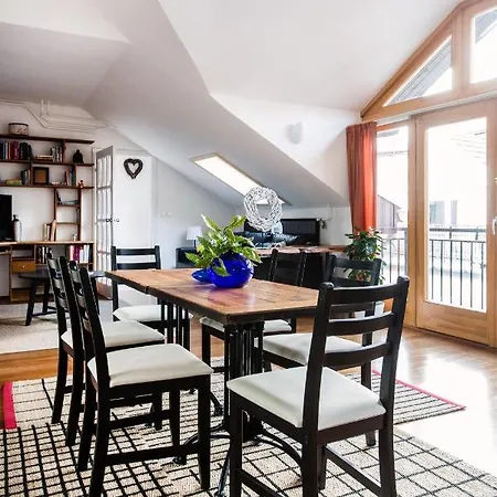 Cecile's Central, Gastro Str, Wifi, 2 Bed And 2 Bathrooms Apartment Budapest
