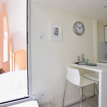 Apartment Budget By Hi5- Mini Budapest