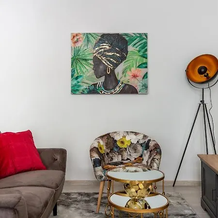 Lh Gallery