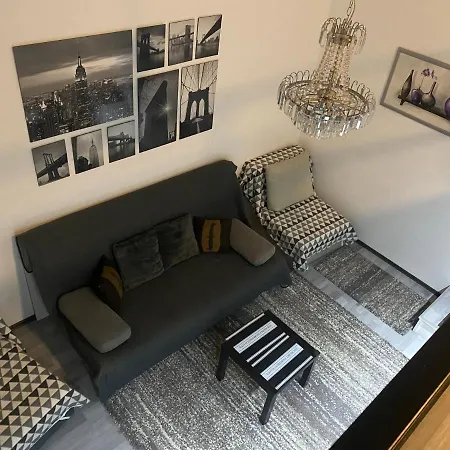 Real Apartment *