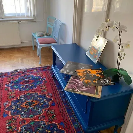 Apartment Cargo And