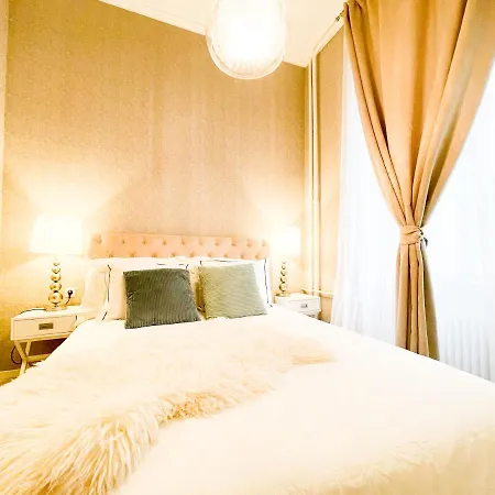 Apartment Downtown Deak-ferris Wheel Luxury Budapest