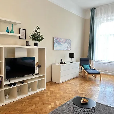 Orangehomes Peaceful Next To Market Hall Apartment Budapest
