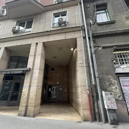 Deluxe Quentin Next To The Synagogue Apartment *