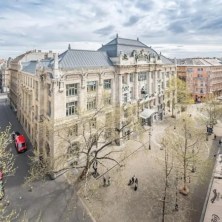 Liszt Ferenc Square Panorama * Budapest