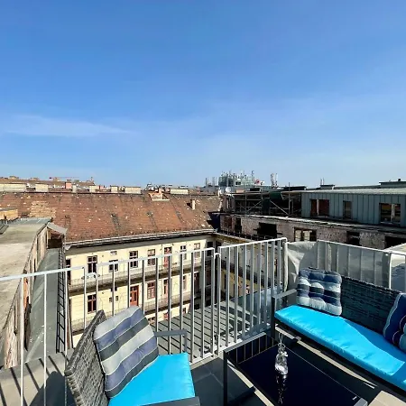 Penthouse W Private Rooftop And Free Parking * Budapest