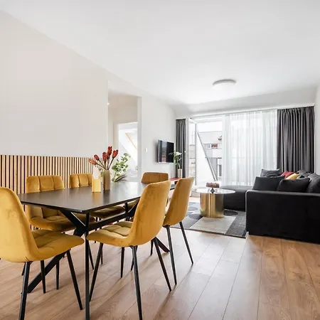 The Rose Garden Apartment *