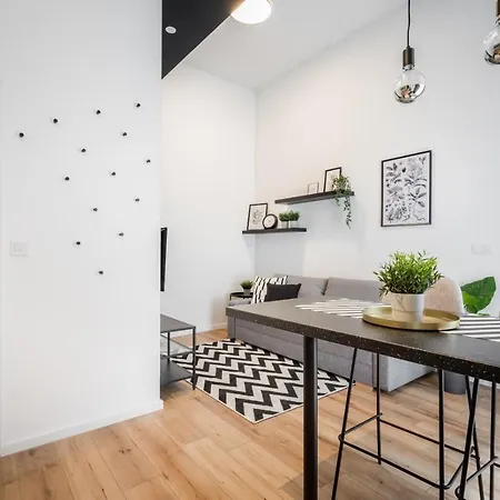 E32 - Oktogon Panorama Suite - Best Location - By Bqa * Budapest