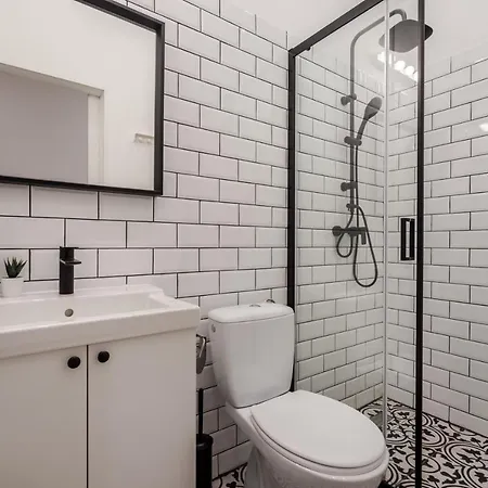E32 - Oktogon Panorama Suite - Best Location - By Bqa Apartment Budapest