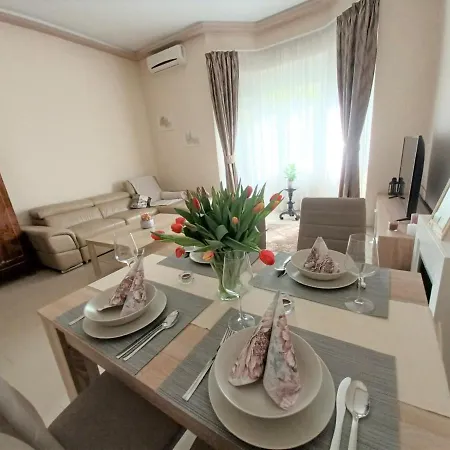 Apartmán Riverside Mansion *