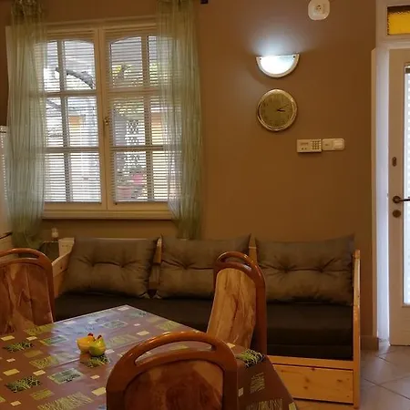 Apartment Patricia With Garden *