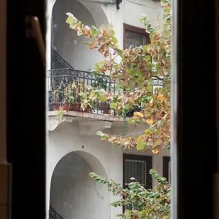 Free Parking, Ac, Wifi In The Center Apartman *