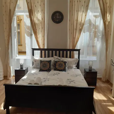 Dohany Apartment