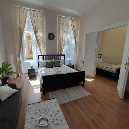 Dohany Apartment