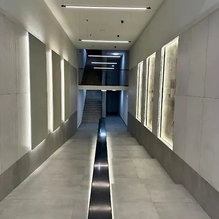 Cityscape ~ Ac/indoor Parking/balcony Apartment *