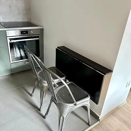 Cityscape ~ Ac/indoor Parking/balcony Apartment *