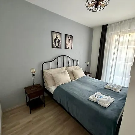 Cityscape ~ Ac/indoor Parking/balcony Apartment *