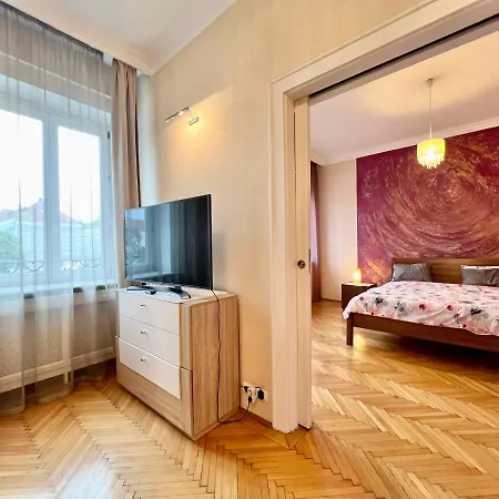 Exclusive Colourful Flat In The * Budapest