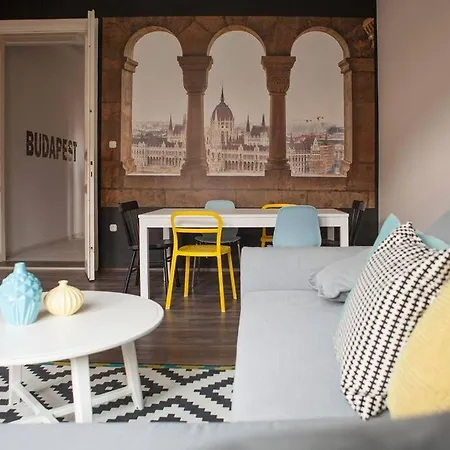 Voros Downtown With Free Parking Apartment *