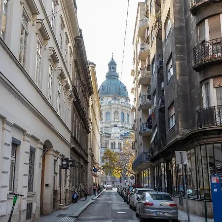 Basilica - Center Apartment *