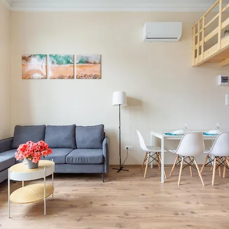 Mezzanine - Air Conditioned Apartamento Budapest