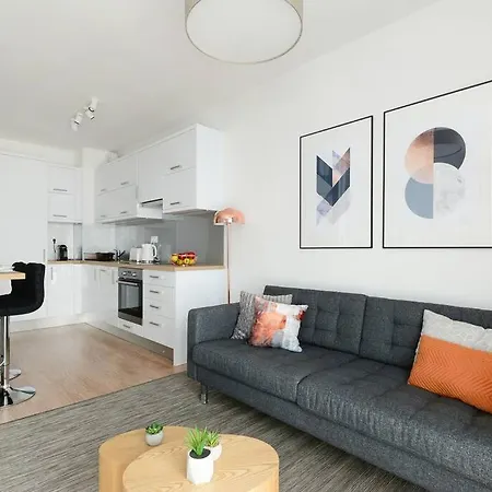 Tidewater Pearl Apartment
