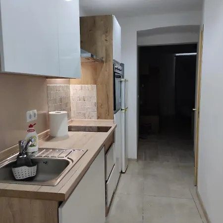 Apartment White Rose Studio Basement Budapest