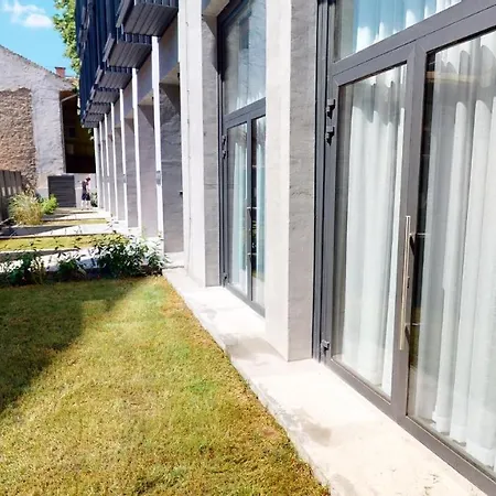 Apartman In 10 Budapest