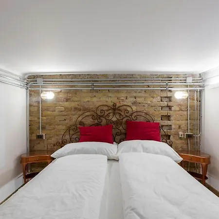 The Address Royal Loft Apartment Budapest