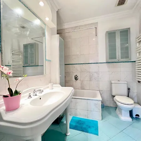 Exclusive Colourful Flat In The