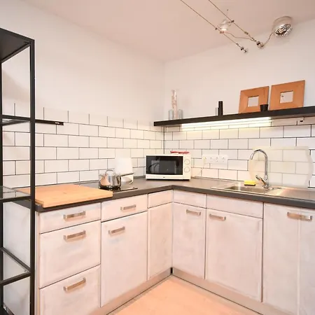 Stylish In Downtown For 2-4 People Apartment