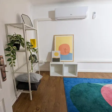 Apartment Stylish 2-bedroom In