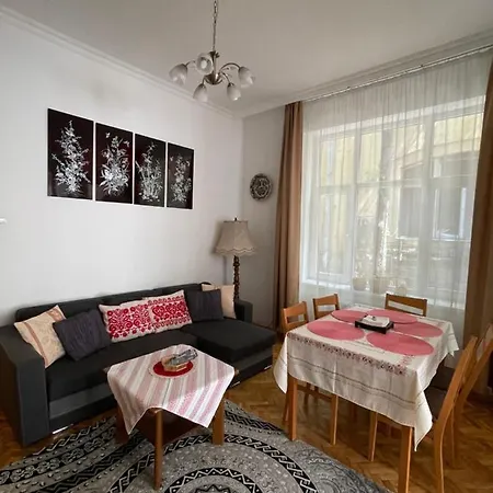 Family Apartman