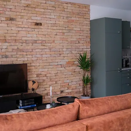 Apartment Cityscape ~ Ac/indoor Parking/balcony Budapest