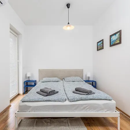Center Penthouse - Huge Terrace And Free Parking - Tram/metro - Ac * Budapest